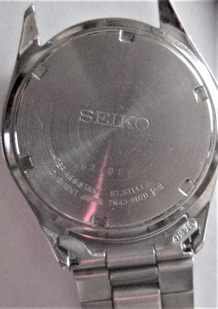 Vintage Seiko Men's Quartz Watch Working 7N43- 9070 Day/Date 